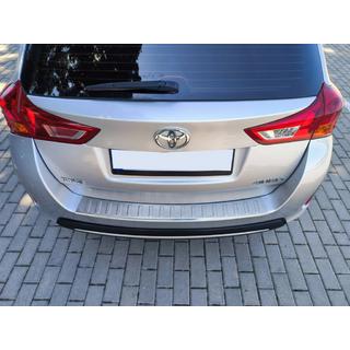 Takapuskurin suojalista Carmos (SW) ruostumatonta terästä Toyota Auris 2012–2018 kuva 3