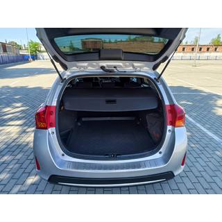 Takapuskurin suojalista Carmos (SW) ruostumatonta terästä Toyota Auris 2012–2018 kuva 4