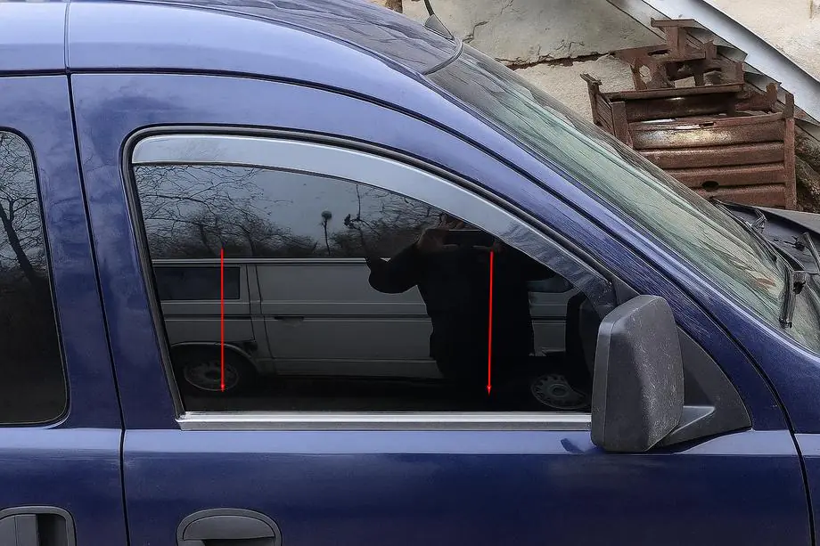 Opel Combo 2002–2012 Ikkunalista (2 kpl, ruostumaton teräs) Image