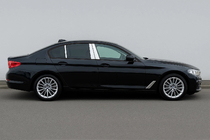 BMW 5-sarja G30/G31 2017–2023 Ovipilarien koristelistat (6 kpl, ruostumaton teräs) kuva 1