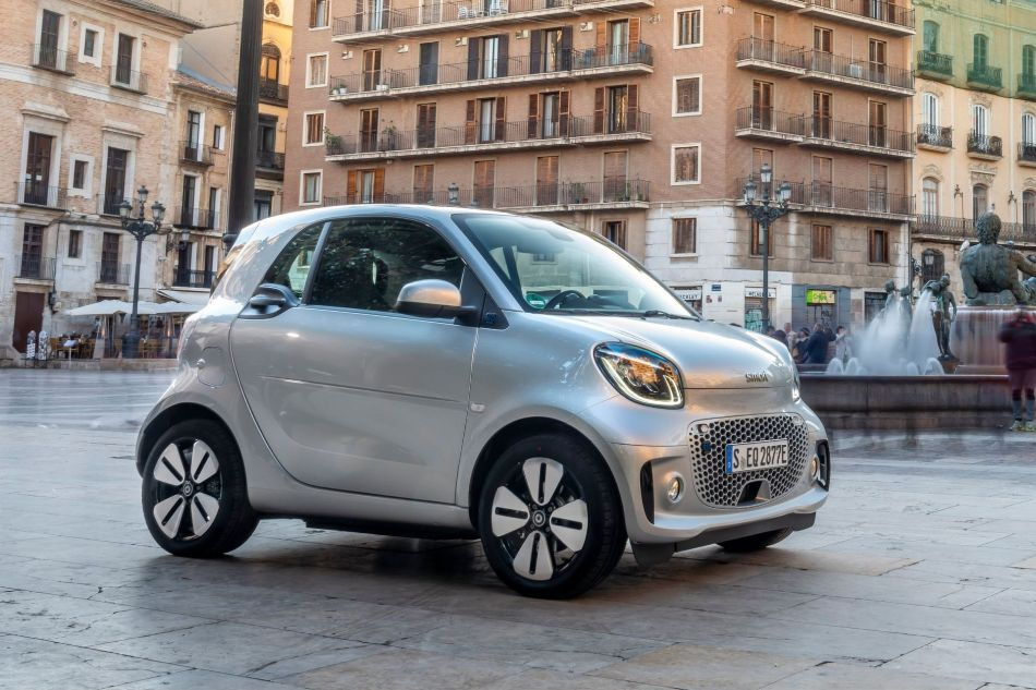 Smart EQ fortwo: tyylikäs sähköauto kaupunkiin