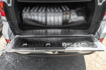 Toyota Land Cruiser 200 2007–2021 Tavaratilan koristeosien sarja (ruostumaton teräs) kuva 7