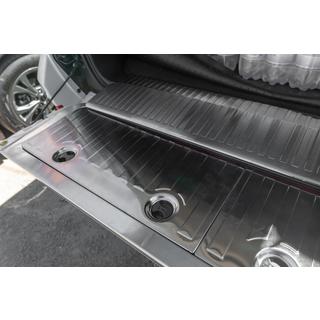 Tavaratilan koristeosien sarja (ruostumaton teräs) Toyota Land Cruiser 200 2007–2021 kuva 2