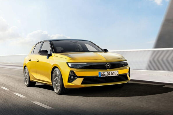 Katsaus kompaktista Opel Astra -hatchbackista (6. sukupolvi)