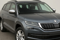 Skoda Kodiaq 2016–2023 Sivupeilien kuoret (2 kpl, ruostumaton teräs) Carmos kuva 3