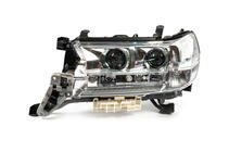 Toyota Land Cruiser 200 2007–2021 Vasen etuvalo 2016+ (Alkuperäinen) kuva 1