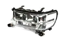 Toyota Land Cruiser 200 2007–2021 Vasen etuvalo 2016+ (Standart) kuva 2