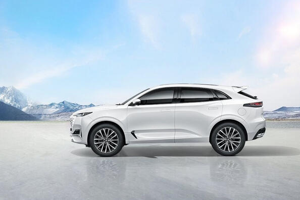 Changan UNI-K: tyylikäs ja tehokas crossover Kiinasta