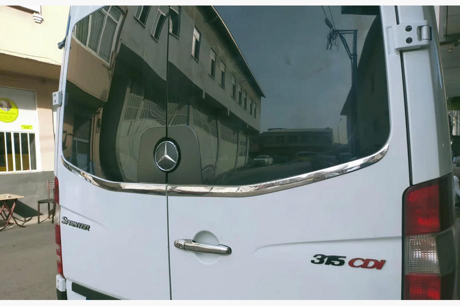 Mercedes Sprinter W906 2006–2018 Takalasin reunalista Carmos (2 kpl, ruostumaton teräs) Image