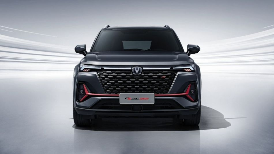 Changan CS35 Plus: päivitetty kompakti crossover