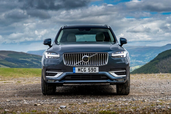 Volvo XC90: katsaus päivitettyyn toisen sukupolven SUV-malliin Kuva 3