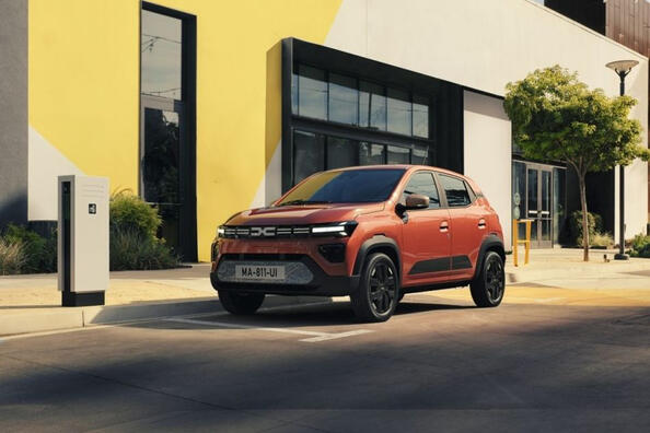 Katsaus kompaktista sähköisestä crossoverista Dacia Spring