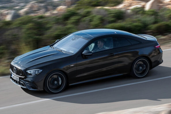 Mercedes-Benz E-Class Coupe (C238): premium-saksalaisen coupén katsaus Kuva 3