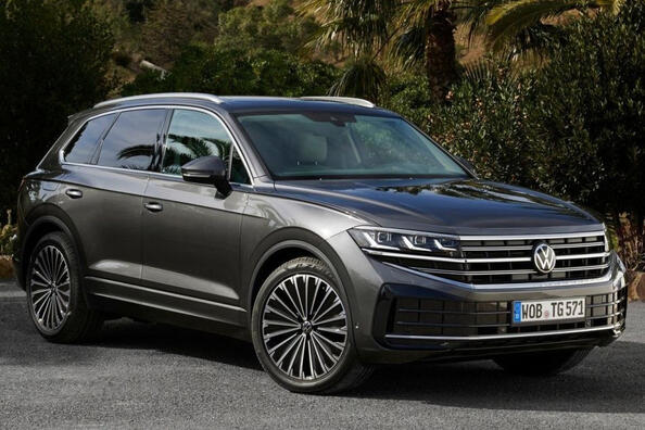 Volkswagen Touareg: päivitetty crossover on entistäkin parempi