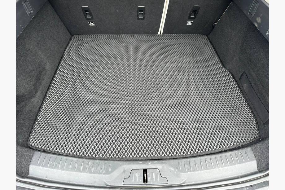 Jaguar I-Pace 2018– Tavaratilan matto (EVA, musta) Image