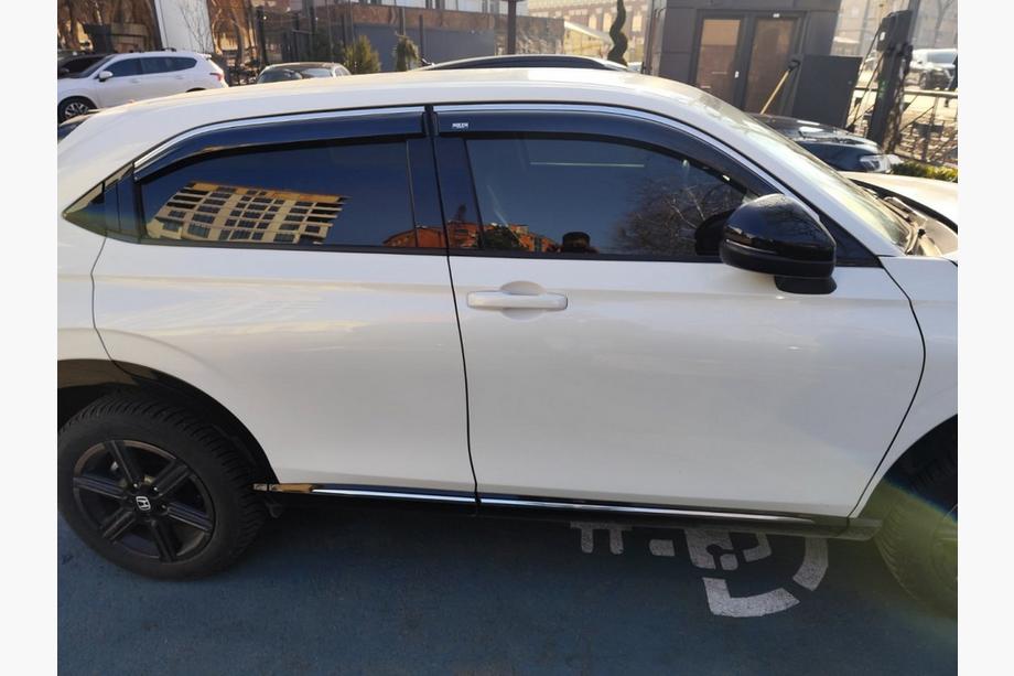 Honda eNS1 2022– Ikkunatuuliohjaimet kromilistalla (4 kpl, Niken) Image