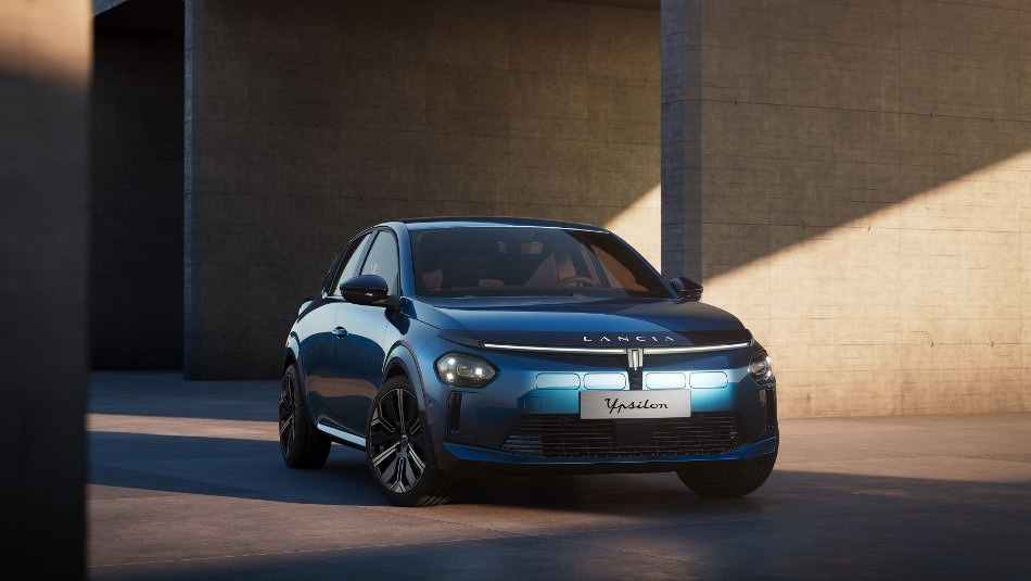 Lancia Ypsilon 2024: tyylikäs kaupunkiauto
