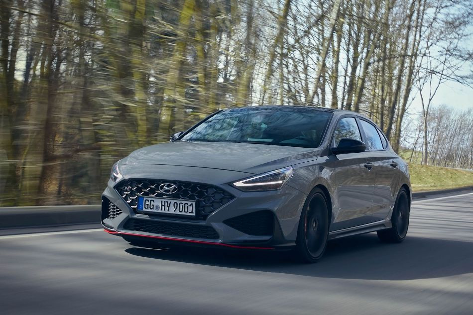 Arvostelu: "kuuma" Hyundai i30 Fastback N