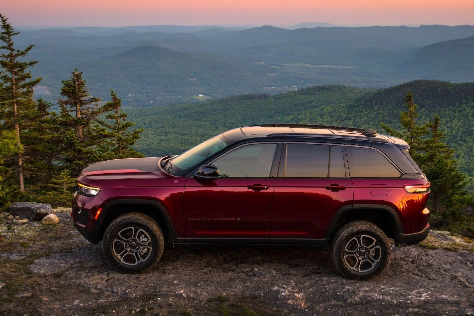 Jeep Grand Cherokee: katsaus premium-maasturiin