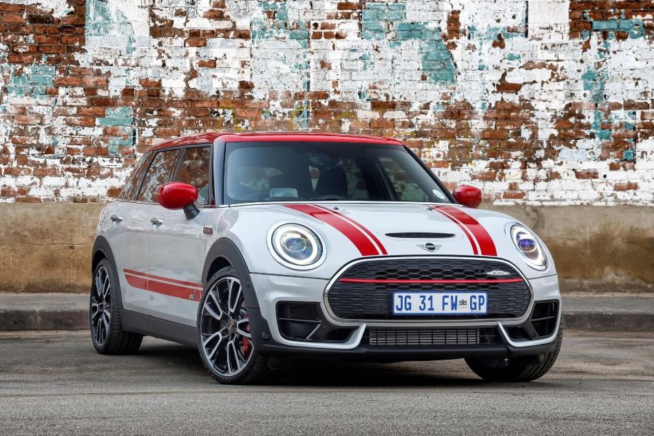 Koeajo: tehokas MINI John Cooper Works Clubman -farmari
