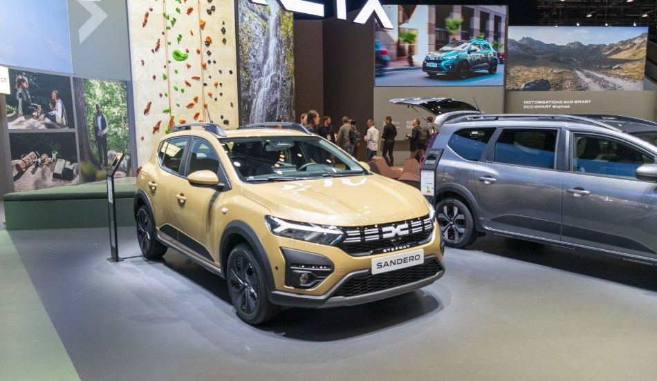 Dacia Sandero Stepway: päivitetty budjettiluokan crossover-hatchback