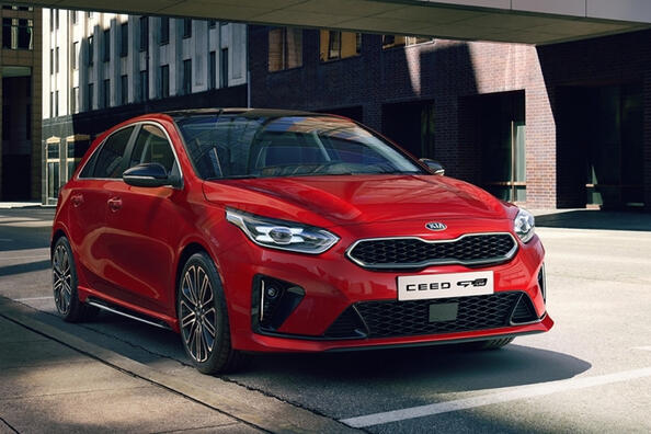 KIA Ceed GT: päivitetty hot hatch ajamisen ystäville
