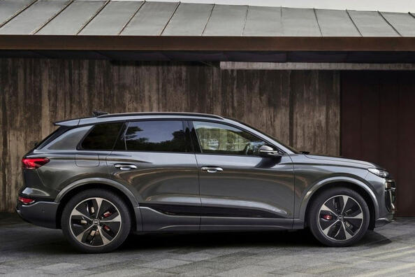 Koeajo: uusi sähköinen crossover Audi SQ6 e-tron 2024 Kuva 4