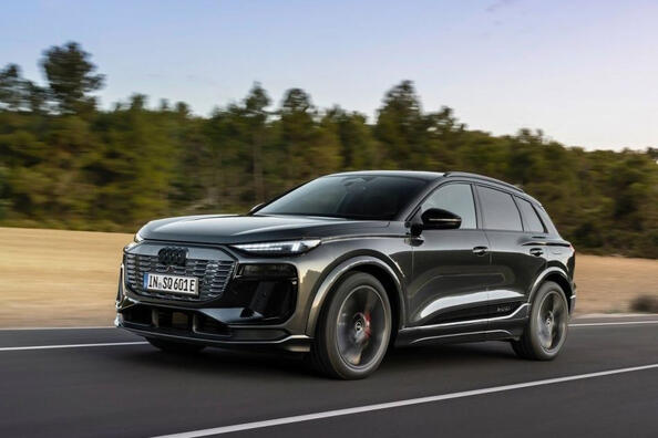 Koeajo: uusi sähköinen crossover Audi SQ6 e-tron 2024 Kuva 2