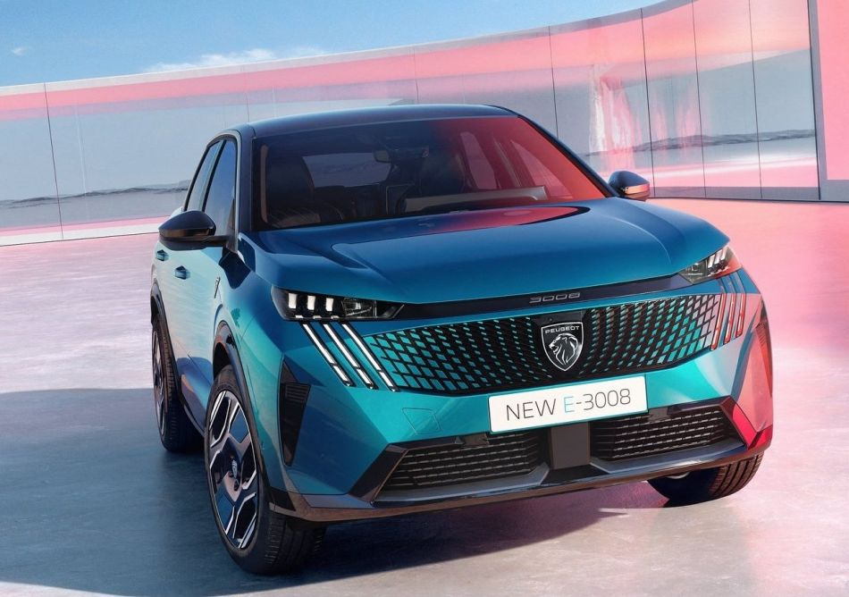 Koeajo: sähköinen crossover Peugeot e-3008