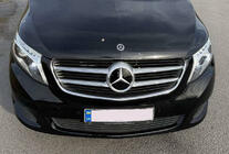 Mercedes Vito/V-class W447 2014– Etumerkki lasin alla, kromireunus A2048806406 kuva 2