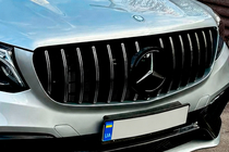 Mercedes GLC Coupé C253 2016–2023 Etumerkki lasin alla, musta reunus a0008880111 kuva 2