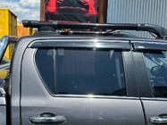 Toyota Hilux 2015– Shark-kattokaiteet (poikkipalkilla) kuva 7