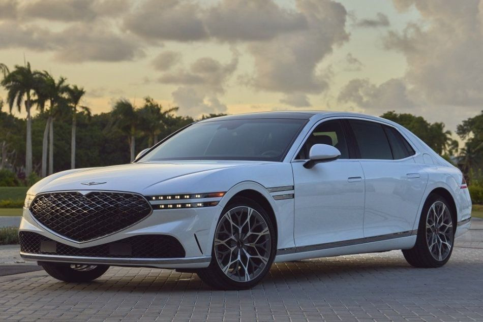 Arvostelu: toisen sukupolven luksussedan Genesis G90