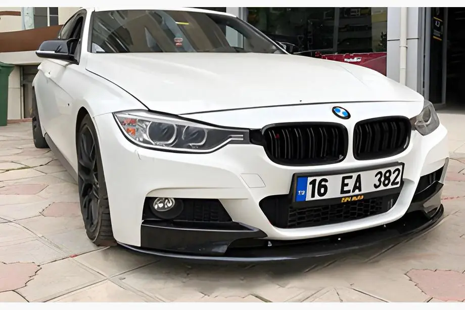 BMW 3-sarja F30/F31 2012–2019 DPT Lip etupuskurin lip-spoileri (M-Performance, kiiltävä musta) Image