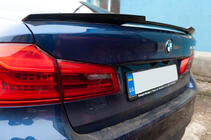 BMW 5-sarja G30/G31 2017–2023 Spoileri M4-Style (kiiltävän musta) kuva 1