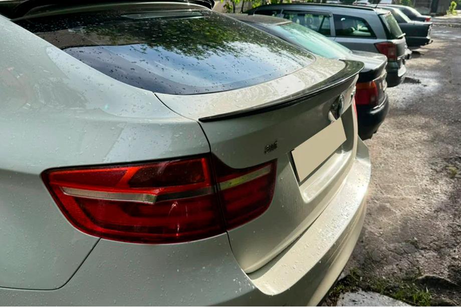BMW X6 E71 2008–2014 DPT-spoileri (kiiltomusta) Image