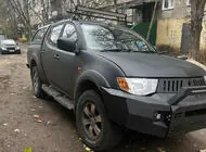 Mitsubishi L200 2015–2024 Dakar V2 sivuportaat LED-valoilla (2019+, 2 kpl, metalli) kuva 3