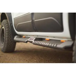 Dakar V2 sivuportaat LED-valoilla (2019+, 2 kpl, metalli) Mitsubishi L200 2015–2024 kuva 1