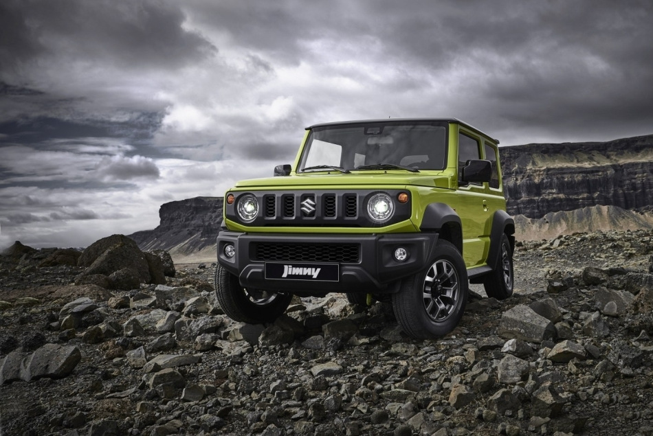 Legendaarinen Suzuki Jimny IV -sukupolven maastoauto
