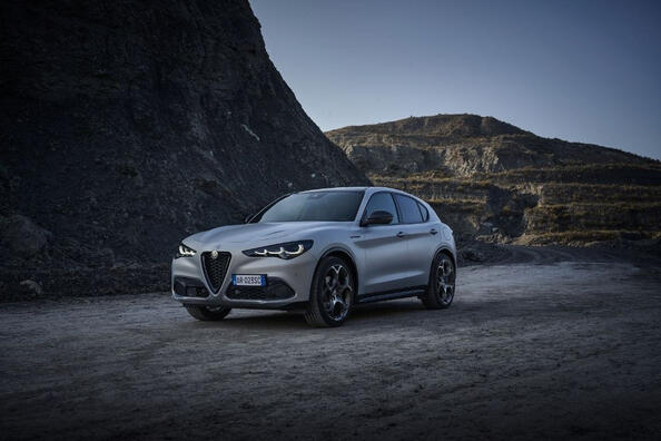 Koeajo: päivitetty italialainen crossover Alfa Romeo Stelvio