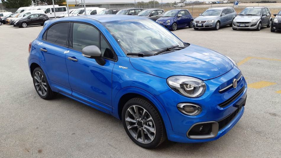 Katsaus crossover Fiat 500X:n facelift-versioon