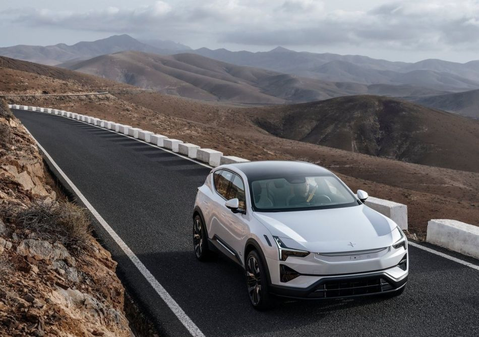 Katsaus sähköiseen SUV:hen Polestar 3