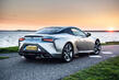 Lexus LC 500h: hybridinen urheiluauto kuva 3