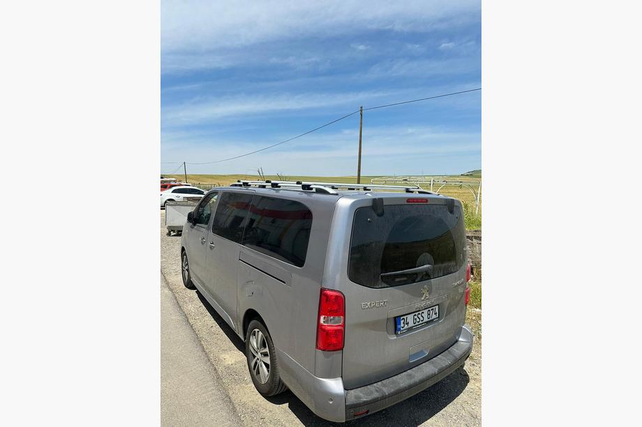 Lukittavat kattokaiteiden poikkitangot avaimella Skyport (2 kpl) (Vain Skyport-kattokaiteille) enintään 150 cm, mustat Kuva 19