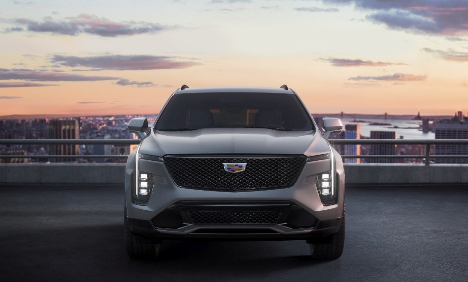 Cadillac XT4 2024 -koeajo: tyylikäs päivitys