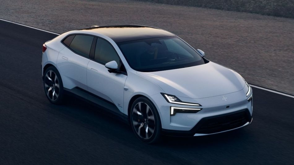 Polestar 4 -koeajo: sähköinen crossover ainutlaatuisella muotoilulla
