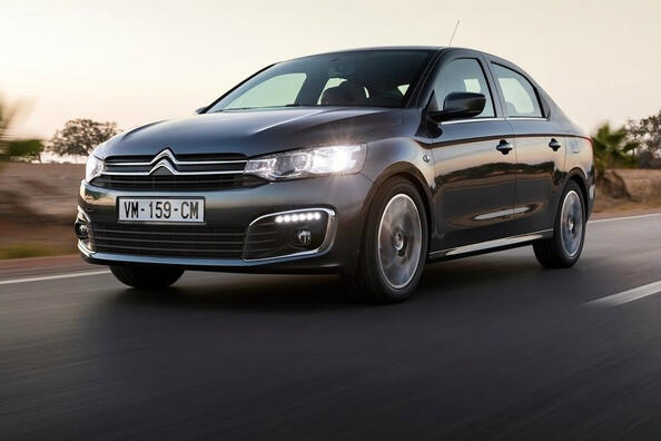 Koeajo: uudistettu Citroen C-Elysee -sedan