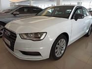 Audi A4 B9 2015–2024 Peilinkuoret RS-Look (2 kpl) kuva 7