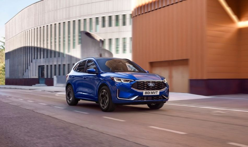 Ford Kuga 2024: uudistettu crossover uusilla ominaisuuksilla