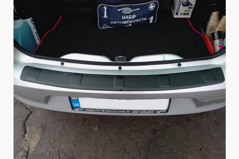 Dacia Logan I 2008–2012 Takapuskurin diffuusori (SD, ABS, Esa) Image